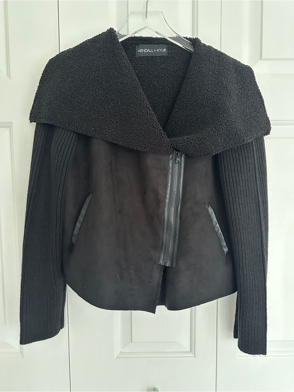 Kendall + Kylie | Black Textured Sherpa Jacket